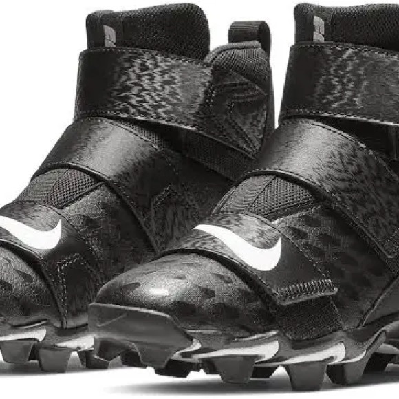 Nike Force Savage Shark 2 Youth High-Top Football Cleats, size 6 - Picture 2 of 6